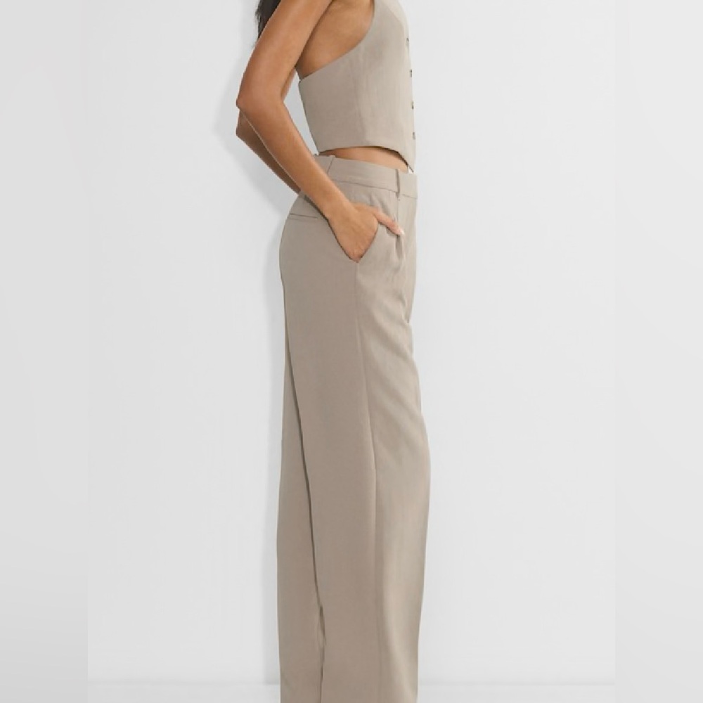 NWT Aritzia The Effortless Pant -High-Wasted,Wide-Leg Japanese Crepe Trousers - Picture 2 of 16